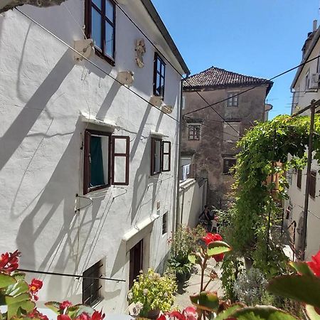 Apartment Uskok Senj  Buitenkant foto