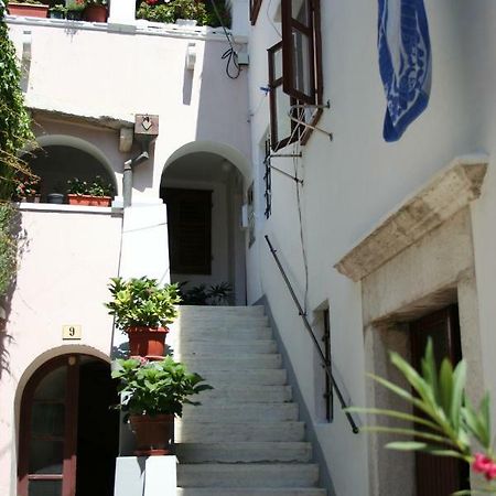 Apartment Uskok Senj  Buitenkant foto