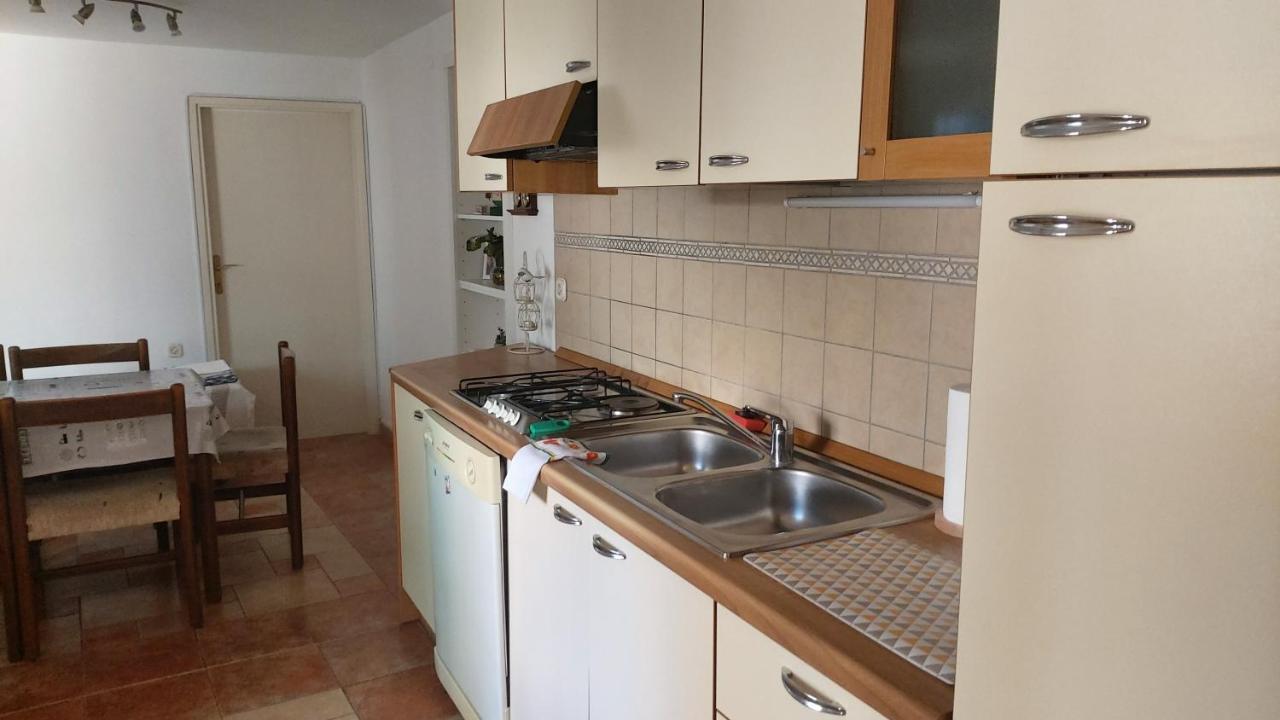 Apartment Uskok Senj  Buitenkant foto