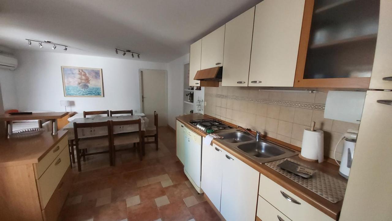 Apartment Uskok Senj  Buitenkant foto
